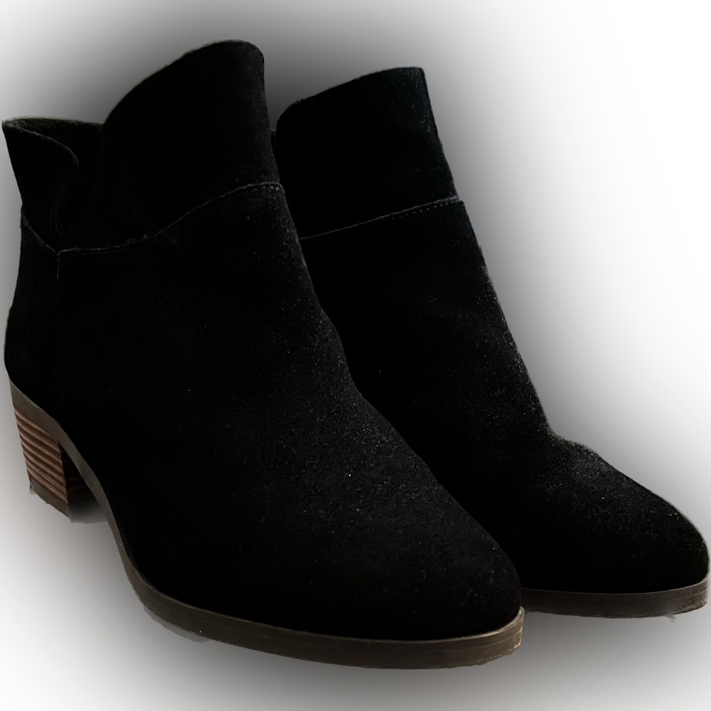 Crown Vintage Black Suede Bootie, Size 7, Worn only twice. Closet clean-out…